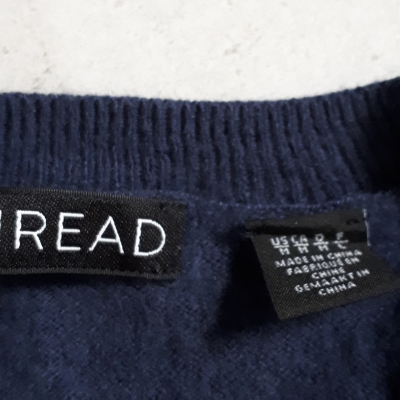 Sweater - Picture 2 of 5